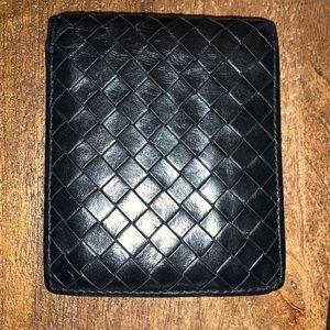 Used gucci bottega veneta bi-fold wallet
